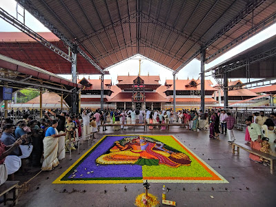 Devotees praying at Guruvayur Temple

