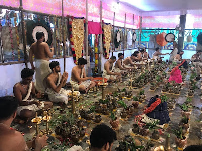 Evening pooja rituals at Mammiyur Devaswom Temple