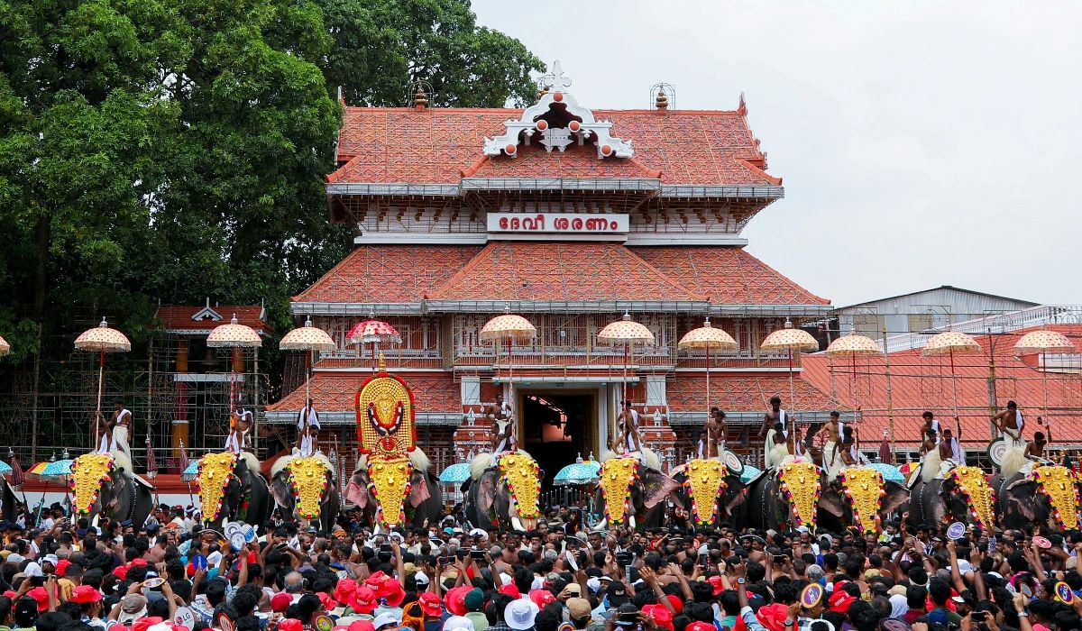 Thrissur Pooram festival elephants