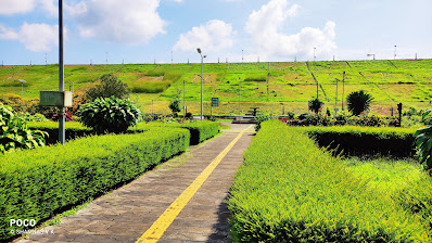 Panoramic walkway and viewpoint on Vazhani Dam